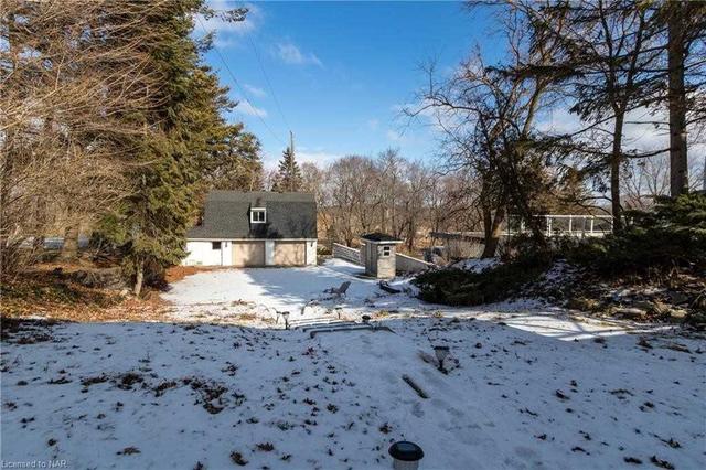 10351 Lakeshore Rd, House detached with 4 bedrooms, 3 bathrooms and 5 parking in Wainfleet ON | Image 24
