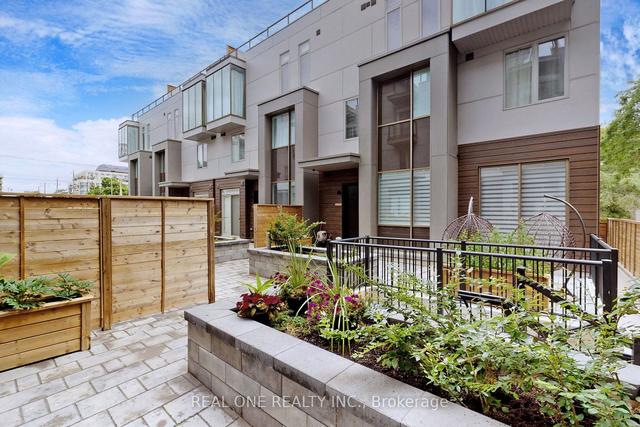 unit 6 - 25 Dervock Cres, Townhouse with 4 bedrooms, 4 bathrooms and 2 parking in Toronto ON | Image 23