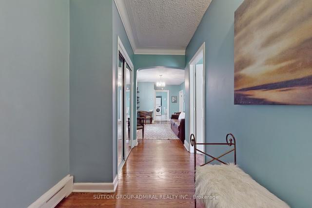 32 Florence Cres, House detached with 3 bedrooms, 2 bathrooms and 2 parking in Toronto ON | Image 25