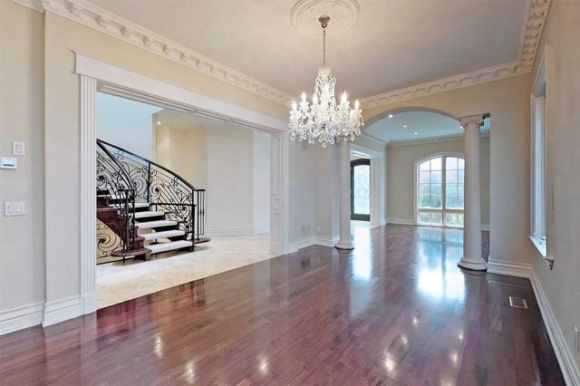 32 Munro Blvd, House detached with 5 bedrooms, 7 bathrooms and 6 parking in Toronto ON | Image 37