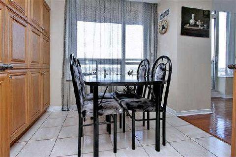 lph10 - 9 Northern Heights Dr, Condo with 3 bedrooms, 2 bathrooms and 1 parking in Richmond Hill ON | Image 7