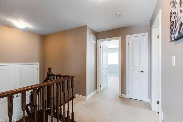 11 Painter Terr, House semidetached with 3 bedrooms, 3 bathrooms and 6 parking in Hamilton ON | Image 11