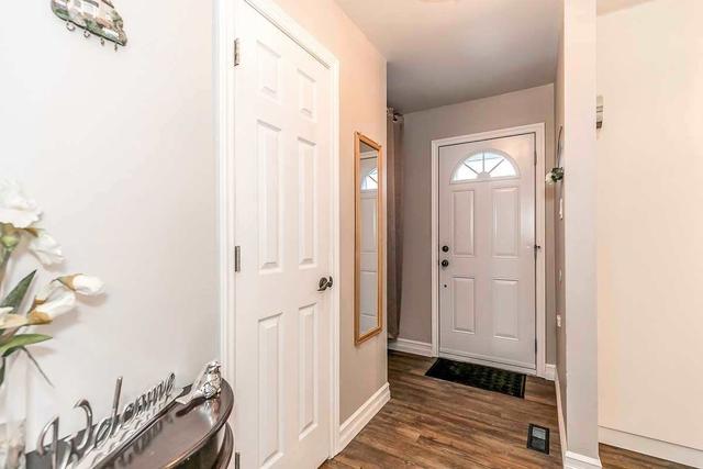 50 - 900 Central Park Dr, Townhouse with 3 bedrooms, 2 bathrooms and 1 parking in Brampton ON | Image 2