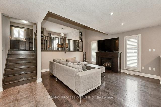 221 Goodwin Dr, House detached with 3 bedrooms, 3 bathrooms and 3 parking in Guelph ON | Image 36