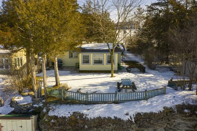 1763 North Big Island Rd, House detached with 3 bedrooms, 1 bathrooms and 5 parking in Prince Edward County ON | Image 30