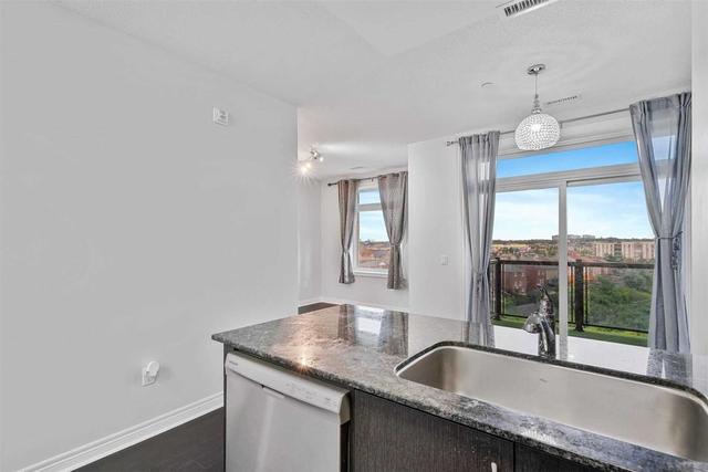 606 - 39 New Delhi Dr, Condo with 3 bedrooms, 2 bathrooms and 2 parking in Markham ON | Image 14