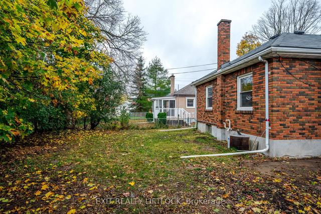 831 Barnardo Ave, House detached with 3 bedrooms, 1 bathrooms and 5 parking in Peterborough ON | Image 28