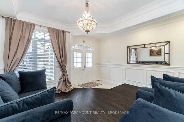 38 Tremblant Cres, House detached with 5 bedrooms, 6 bathrooms and 5 parking in Vaughan ON | Image 37