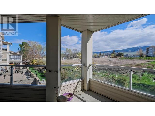 210 - 515 Houghton Road, Condo with 2 bedrooms, 2 bathrooms and null parking in Kelowna BC | Image 14