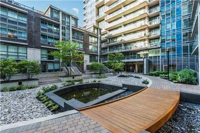 Th 6 - 57 East Liberty St, Townhouse with 1 bedrooms, 2 bathrooms and 1 parking in Toronto ON | Image 2