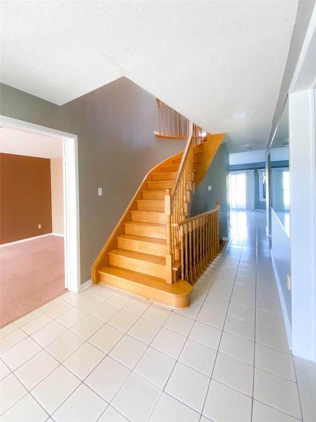 3489 Copernicus Dr, House detached with 4 bedrooms, 3 bathrooms and 4 parking in Mississauga ON | Image 15