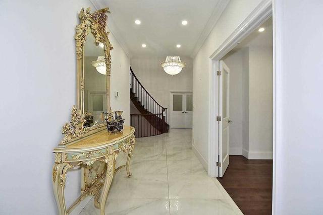 21 Limcombe Dr, House detached with 5 bedrooms, 7 bathrooms and 12 parking in Markham ON | Image 2