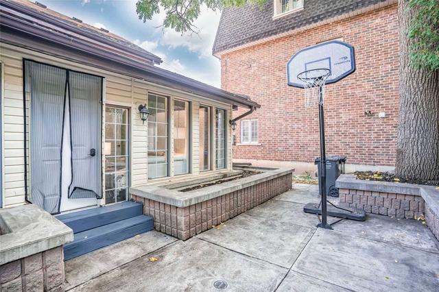 8 Market St, House semidetached with 3 bedrooms, 2 bathrooms and 1 parking in Brampton ON | Image 7