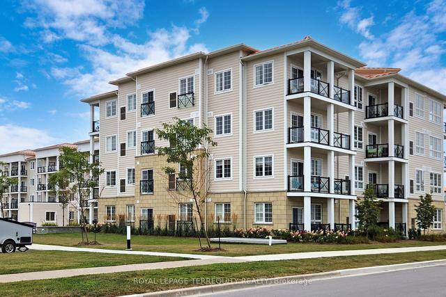 118 - 50 Lakebreeze Dr, Condo with 1 bedrooms, 1 bathrooms and 1 parking in Clarington ON | Image 1