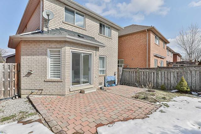 268 Austin Paul Dr, House detached with 4 bedrooms, 4 bathrooms and 6 parking in Newmarket ON | Image 19