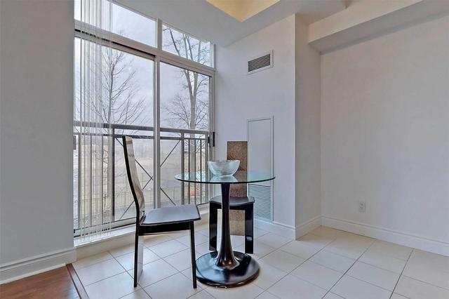 209 - 1105 Leslie St, Condo with 2 bedrooms, 2 bathrooms and 2 parking in Toronto ON | Image 6