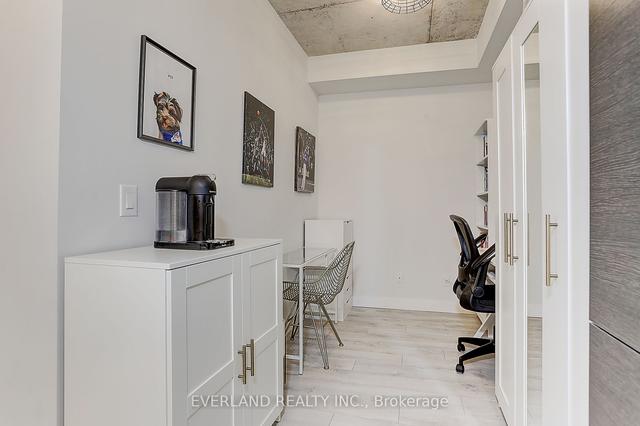 1201 - 210 Simcoe St, Condo with 1 bedrooms, 1 bathrooms and 0 parking in Toronto ON | Image 10