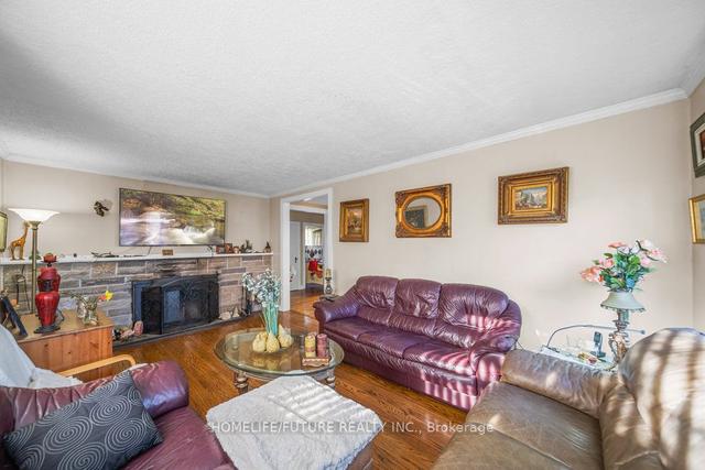 6244 Kingston Rd, House detached with 3 bedrooms, 2 bathrooms and 11 parking in Toronto ON | Image 37