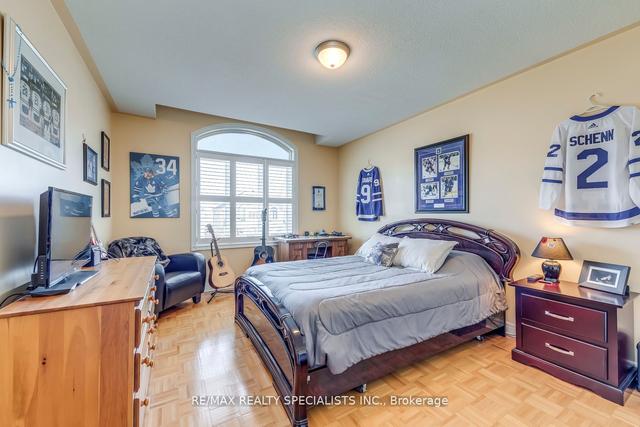59 Lawren Harris Cres, House detached with 4 bedrooms, 4 bathrooms and 6 parking in Caledon ON | Image 18