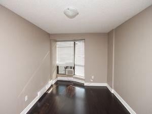 1 - 2645 Yonge St, Condo with 2 bedrooms, 1 bathrooms and 1 parking in Toronto ON | Image 5