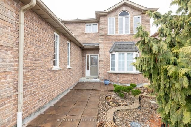 423 Mapleton Ave, House detached with 4 bedrooms, 3 bathrooms and 4 parking in Barrie ON | Image 23