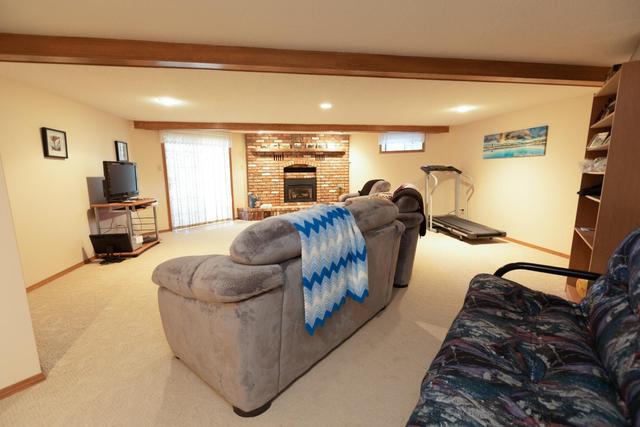 6804 42a Avenue, House detached with 6 bedrooms, 4 bathrooms and 4 parking in Camrose County AB | Image 26