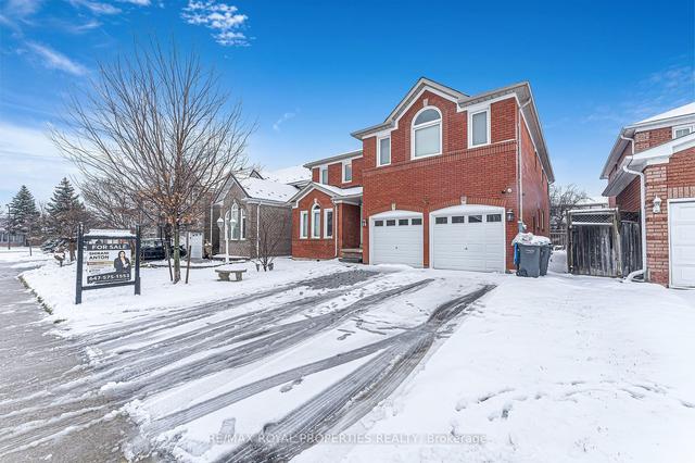 51 Hollybush St, House detached with 5 bedrooms, 5 bathrooms and 6 parking in Brampton ON | Image 12