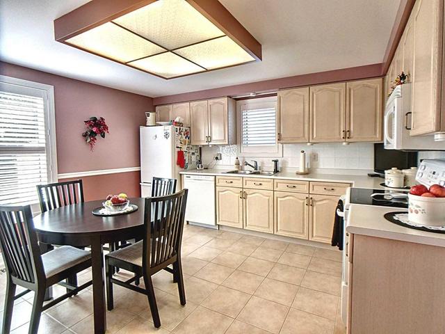 81 Wilmot Tr, House detached with 2 bedrooms, 2 bathrooms and 2 parking in Clarington ON | Image 7