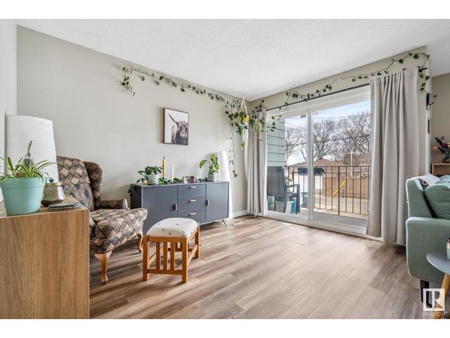 10611 80 St Nw, House attached with 3 bedrooms, 1 bathrooms and null parking in Edmonton AB | Image 16