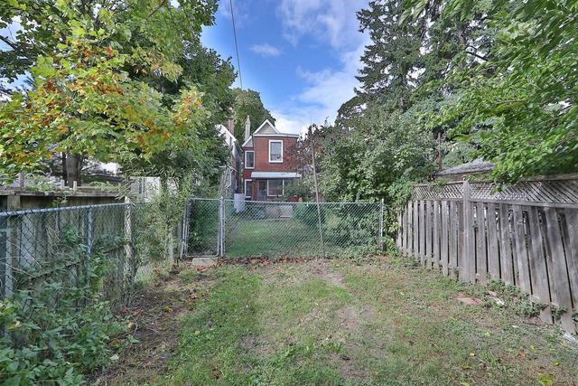 89 Chester Ave, House detached with 3 bedrooms, 2 bathrooms and 2 parking in Toronto ON | Image 13