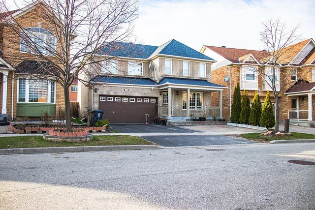 24 Nanaberry St, House detached with 4 bedrooms, 4 bathrooms and 5 parking in Toronto ON | Image 8