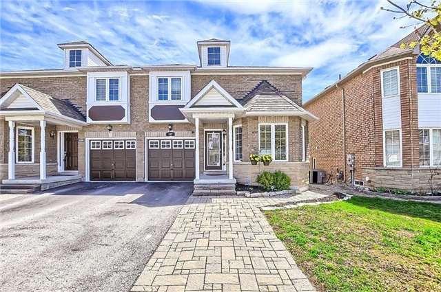 182 Wainscot Ave, House semidetached with 3 bedrooms, 3 bathrooms and 3 parking in Newmarket ON | Image 1