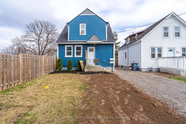 9 Merigold St, House detached with 2 bedrooms, 2 bathrooms and 4 parking in St. Catharines ON | Image 12