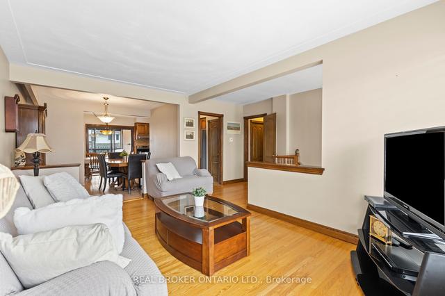 104 Howard Ave, House detached with 4 bedrooms, 2 bathrooms and 4 parking in Hamilton ON | Image 37