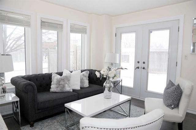 701 Macbeth Hts, House attached with 4 bedrooms, 4 bathrooms and 5 parking in Mississauga ON | Image 34