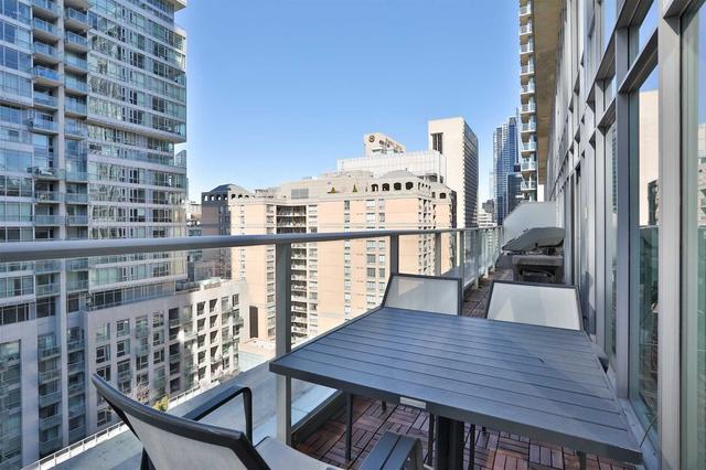 uph10 - 21 Nelson St, Condo with 2 bedrooms, 3 bathrooms and 1 parking in Toronto ON | Image 25