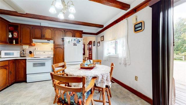 46 Lilac Lane, House detached with 2 bedrooms, 1 bathrooms and 4 parking in South Bruce Peninsula ON | Image 1