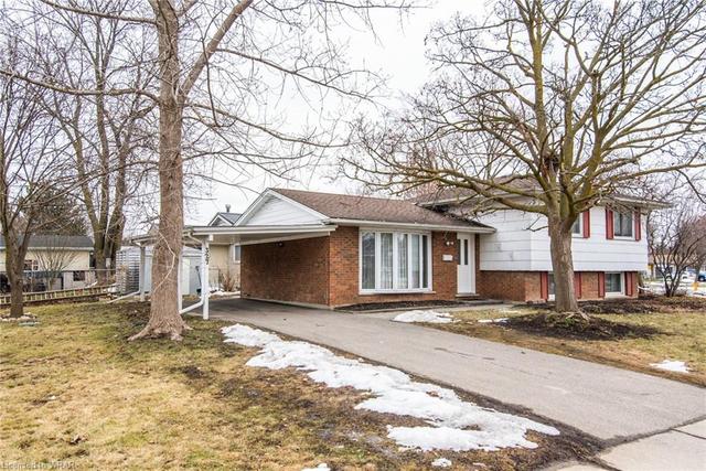 327 Overlea Drive, House detached with 4 bedrooms, 2 bathrooms and 3 parking in Kitchener ON | Image 34