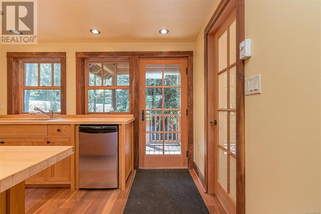 4387 Kingscote Rd, House detached with 0 bedrooms, 1 bathrooms and 4 parking in Cowichan Valley D BC | Image 7