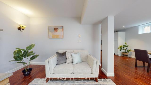 20 Montague Crt, House detached with 3 bedrooms, 2 bathrooms and 3 parking in Peterborough ON | Image 22