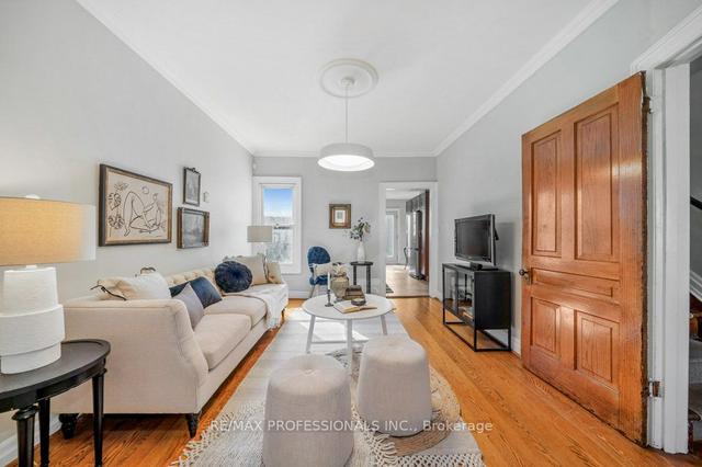 622 Brock Ave, House semidetached with 3 bedrooms, 2 bathrooms and 2 parking in Toronto ON | Image 3