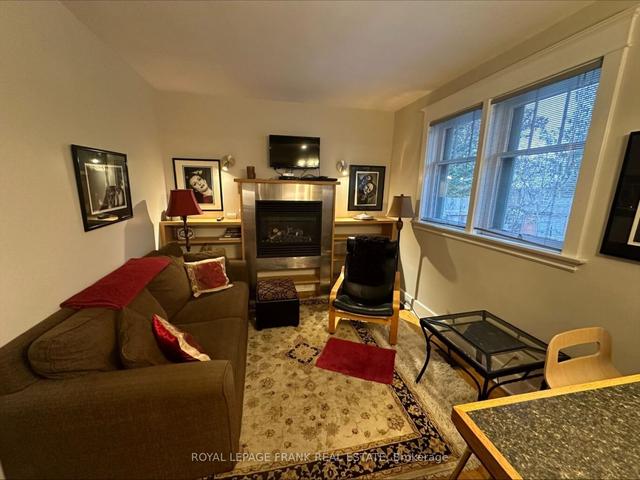 550 Waterford St, Condo with 1 bedrooms, 2 bathrooms and 1 parking in Peterborough ON | Image 9