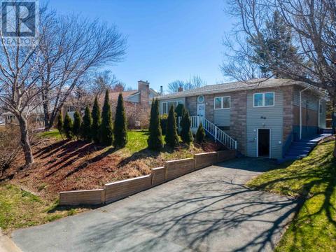 40 Gateway Road, House detached with 3 bedrooms, 3 bathrooms and null parking in Halifax NS | Card Image