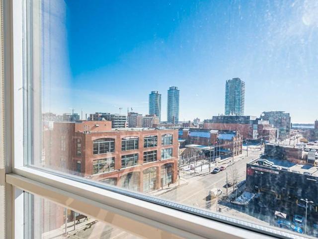 709 - 318 King St E, Condo with 1 bedrooms, 1 bathrooms and 0 parking in Toronto ON | Image 2