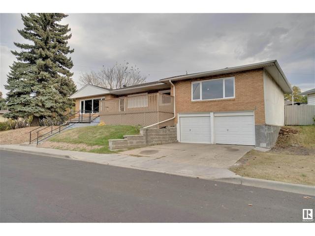 10315 75 St Nw, House detached with 4 bedrooms, 3 bathrooms and 5 parking in Edmonton AB | Image 3