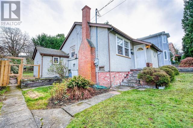 809 Intervale Ave, House detached with 1 bedrooms, 1 bathrooms and 2 parking in Esquimalt BC | Image 38