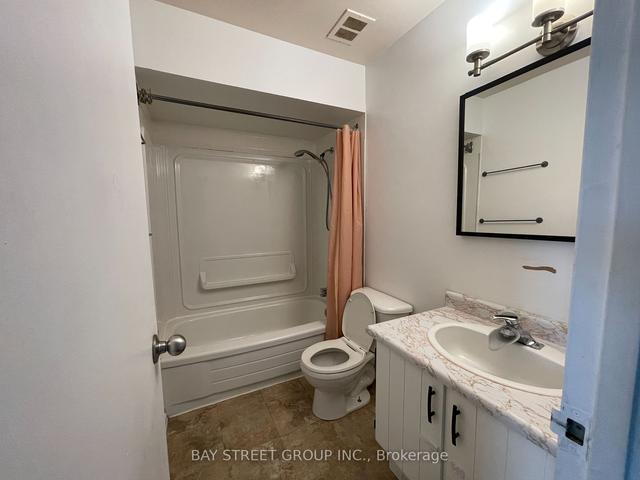 288 - 165 Cherokee Blvd, Townhouse with 3 bedrooms, 2 bathrooms and 1 parking in Toronto ON | Image 13