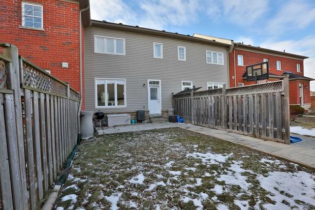 6 Pike Lane, House attached with 3 bedrooms, 2 bathrooms and 3 parking in Markham ON | Image 32