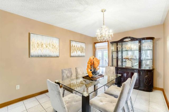 5 Foxtail Rd W, House detached with 4 bedrooms, 4 bathrooms and 6 parking in Brampton ON | Image 5