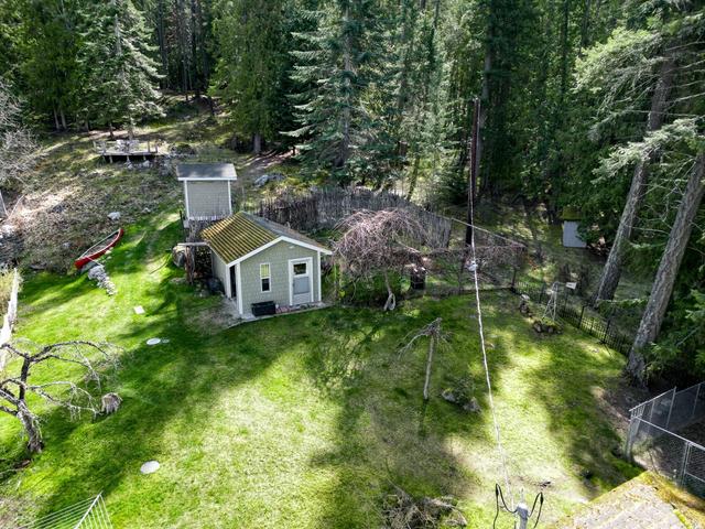 11110 Highway 3a, House detached with 3 bedrooms, 2 bathrooms and null parking in Central Kootenay A BC | Image 44